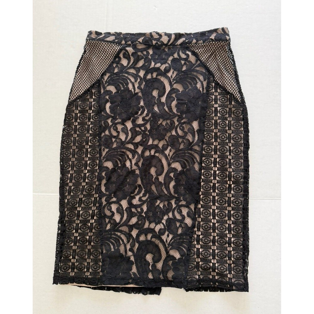 Mossimo Women's M Knee Length Lace Zip-up Skirt Holiday Goth Chic Fairy Grunge
